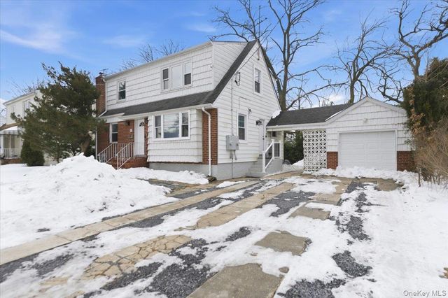 66 Elm Street, Valley Stream, NY 11580