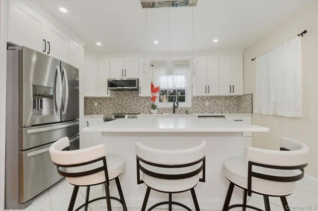 66 Elm Street, Valley Stream, NY 11580