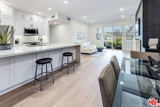 4820 Bellflower Avenue 208, North Hollywood, CA 91601