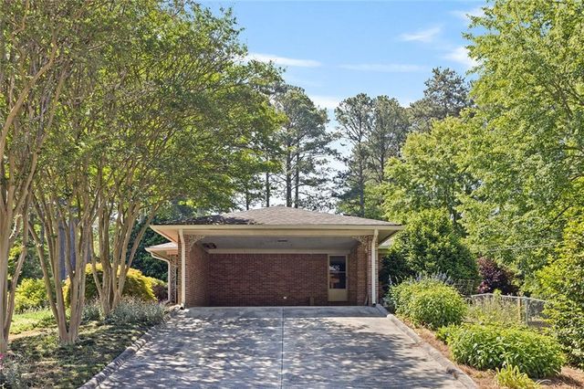 1694 Berkeley Lane NE, Atlanta, GA 30329