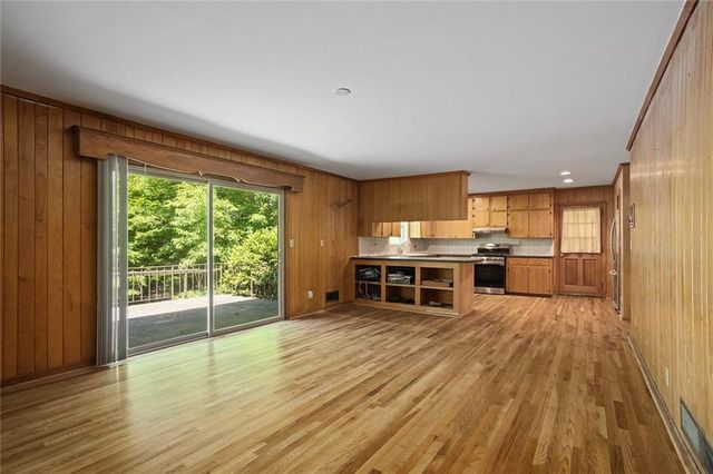1694 Berkeley Lane NE, Atlanta, GA 30329