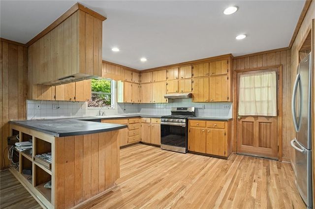 1694 Berkeley Lane NE, Atlanta, GA 30329