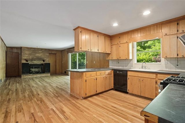 1694 Berkeley Lane NE, Atlanta, GA 30329