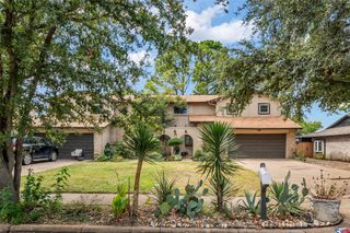 1717 Lakewood Boulevard, Euless, TX 76039