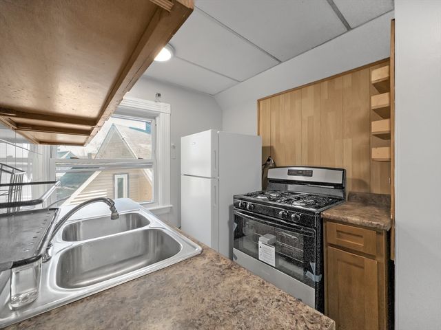 1 Belmore Terrace 3, Boston, MA 02130