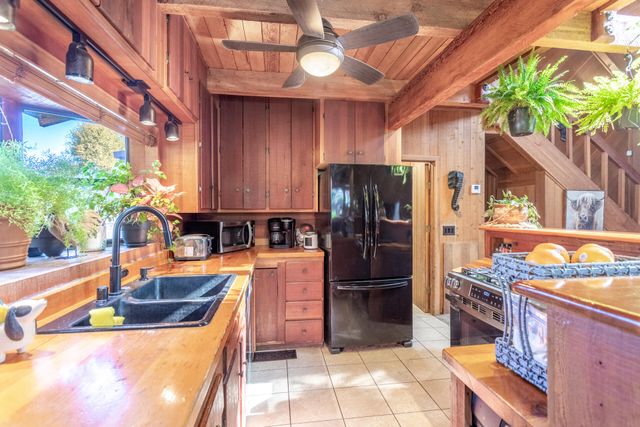 18376 Utility Avenue, Anderson, CA 96007