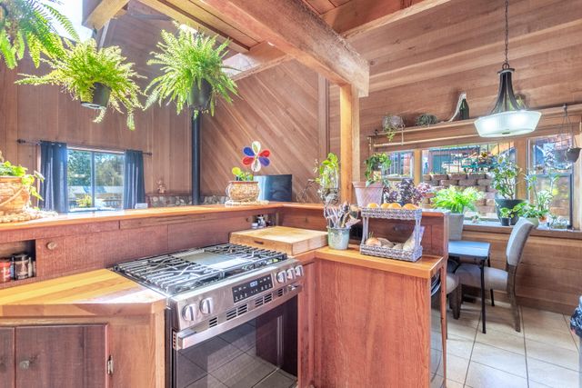 18376 Utility Avenue, Anderson, CA 96007