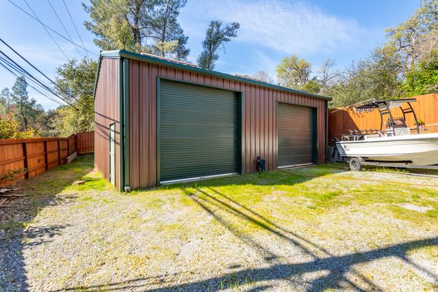 18376 Utility Avenue, Anderson, CA 96007