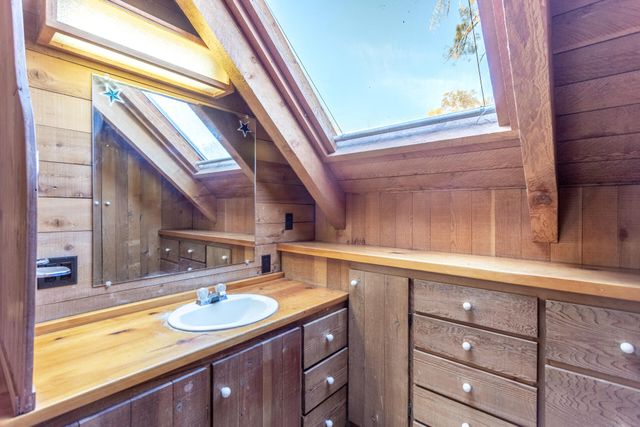 18376 Utility Avenue, Anderson, CA 96007