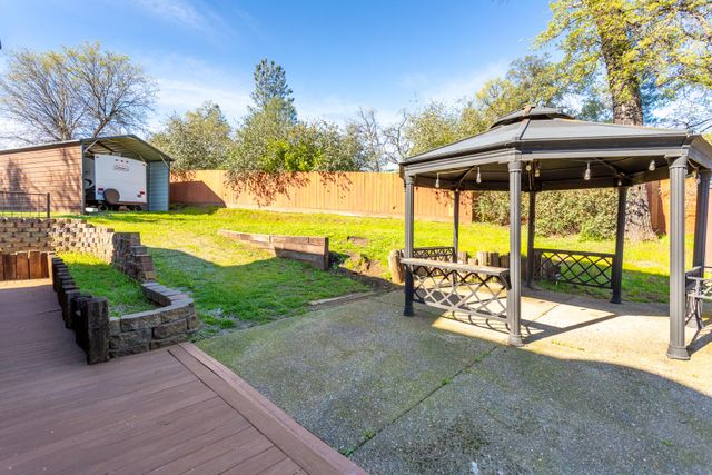 18376 Utility Avenue, Anderson, CA 96007