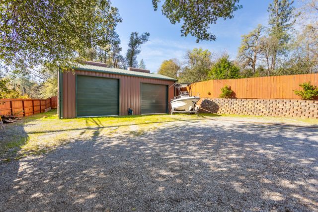 18376 Utility Avenue, Anderson, CA 96007