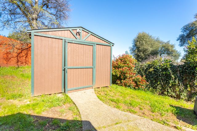 18376 Utility Avenue, Anderson, CA 96007