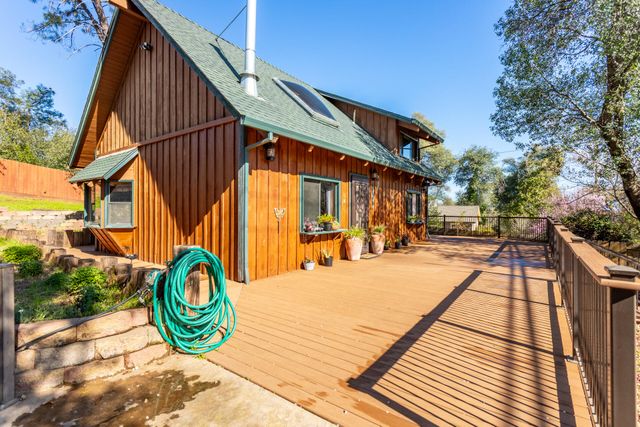 18376 Utility Avenue, Anderson, CA 96007