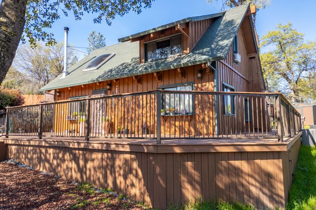 18376 Utility Avenue, Anderson, CA 96007