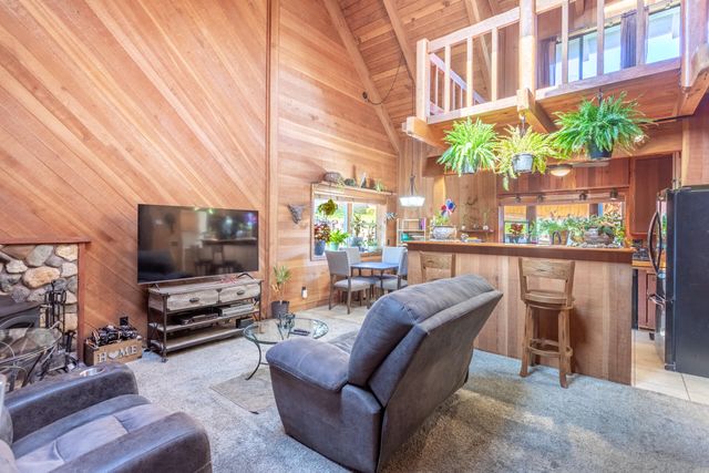 18376 Utility Avenue, Anderson, CA 96007