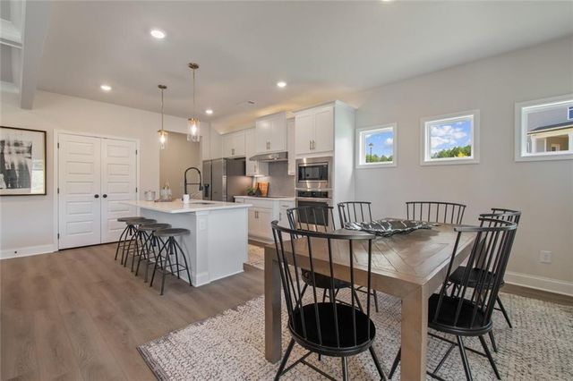 3730 Ivy Cottage Drive, Snellville, GA 30039