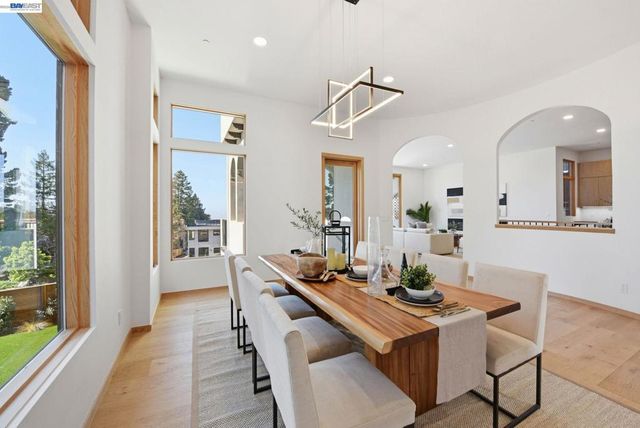 1024 Grizzly Peak Blvd, Berkeley, CA 94708