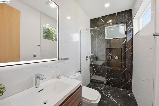 1024 Grizzly Peak Blvd, Berkeley, CA 94708