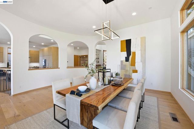 1024 Grizzly Peak Blvd, Berkeley, CA 94708