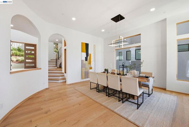 1024 Grizzly Peak Blvd, Berkeley, CA 94708