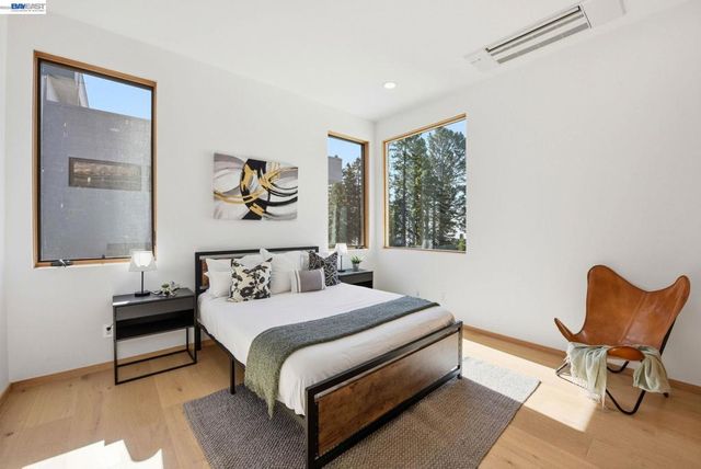 1024 Grizzly Peak Blvd, Berkeley, CA 94708