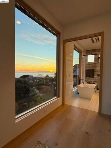 1024 Grizzly Peak Blvd, Berkeley, CA 94708