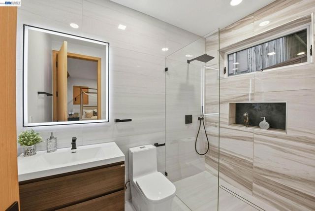 1024 Grizzly Peak Blvd, Berkeley, CA 94708