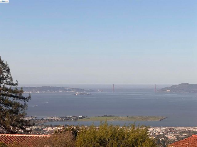 1024 Grizzly Peak Blvd, Berkeley, CA 94708