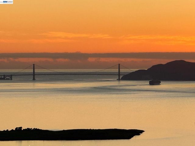 1024 Grizzly Peak Blvd, Berkeley, CA 94708