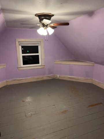 305 E STATE STREET, Iola, WI 54945