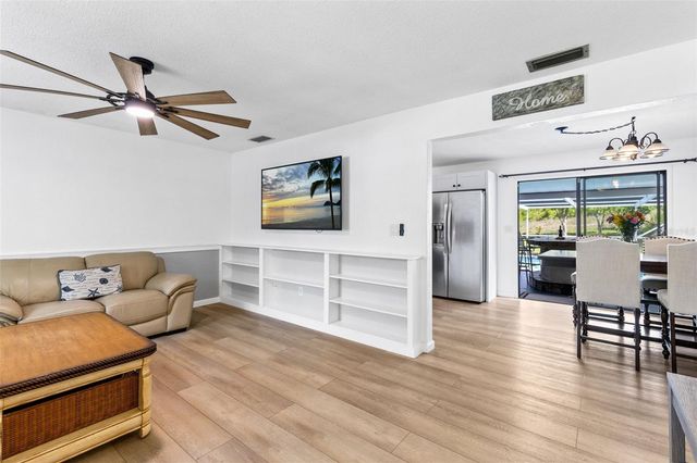 680 N APACHE CIRCLE, Deltona, FL 32725