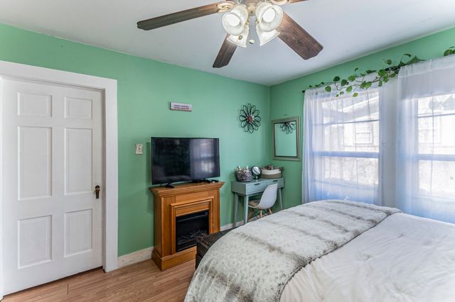 1605 Franklin Street, Weatherford, TX 76086