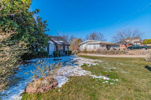 1605 Franklin Street, Weatherford, TX 76086