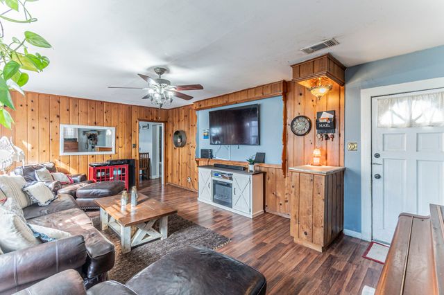 1605 Franklin Street, Weatherford, TX 76086