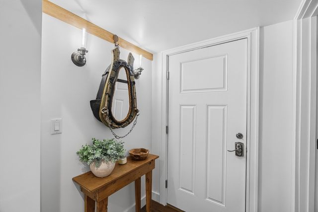 158 Pinecrest Rd, Litchfield, NH 03052