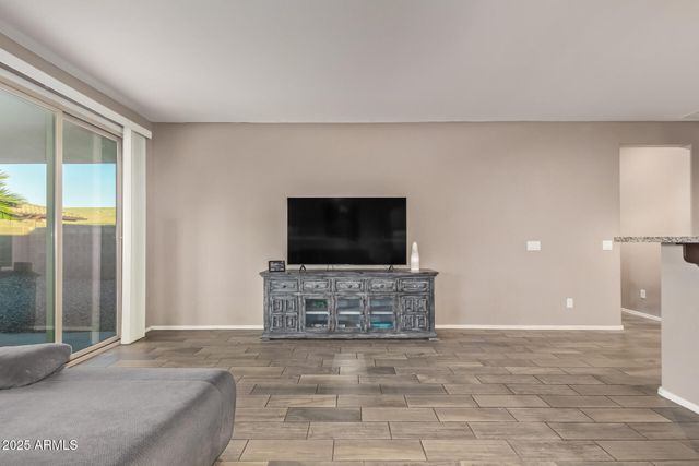 17142 W DIANA Avenue, Waddell, AZ 85355