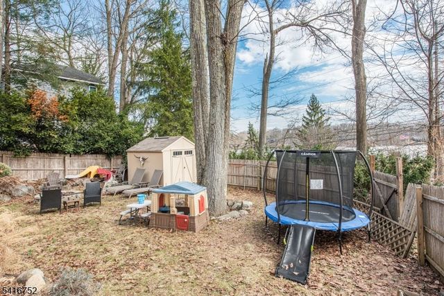 135 Breakneck Rd, Vernon Twp., NJ 07422