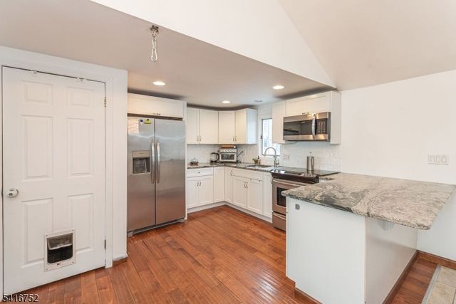 135 Breakneck Rd, Vernon Twp., NJ 07422