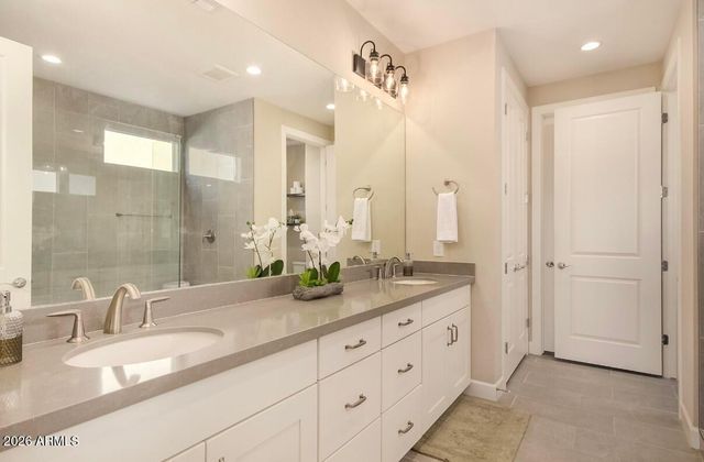 11353 N Luckenbach Street, Surprise, AZ 85388