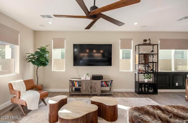 11353 N Luckenbach Street, Surprise, AZ 85388