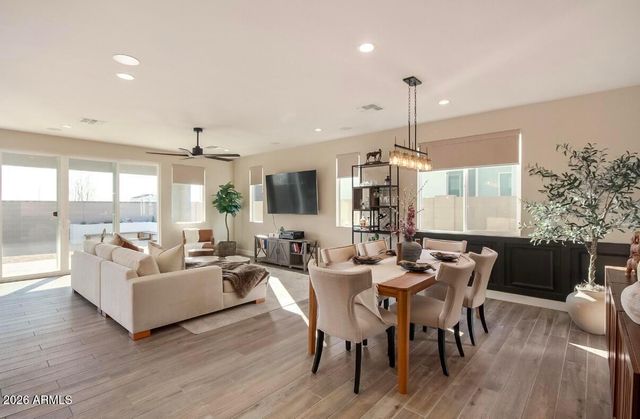 11353 N Luckenbach Street, Surprise, AZ 85388