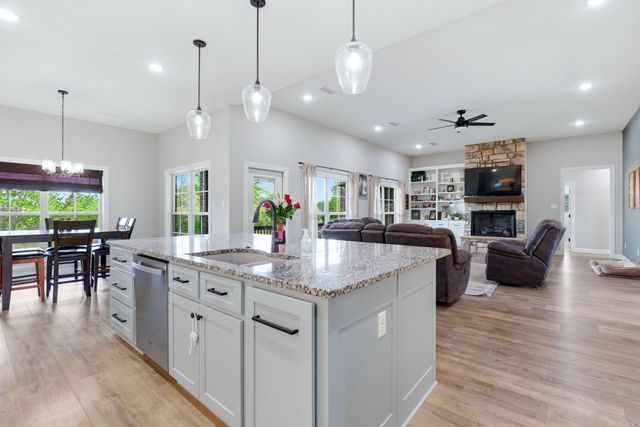 123 Ranchview, Beebe, AR 72012