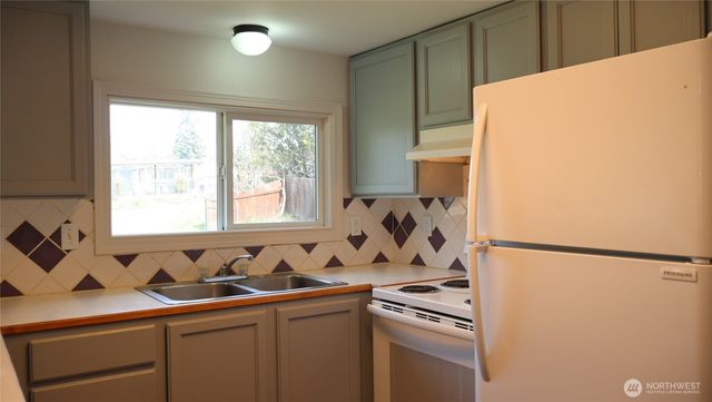 4484 SE Foss Road, Port Orchard, WA 98366