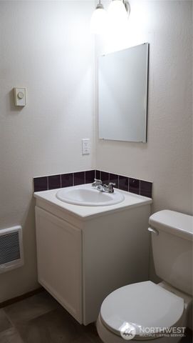 4484 SE Foss Road, Port Orchard, WA 98366