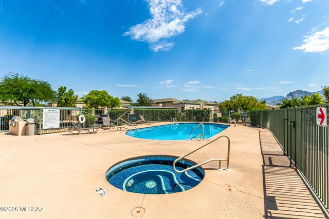 2423 W Via Di Silvio, Tucson, AZ 85741
