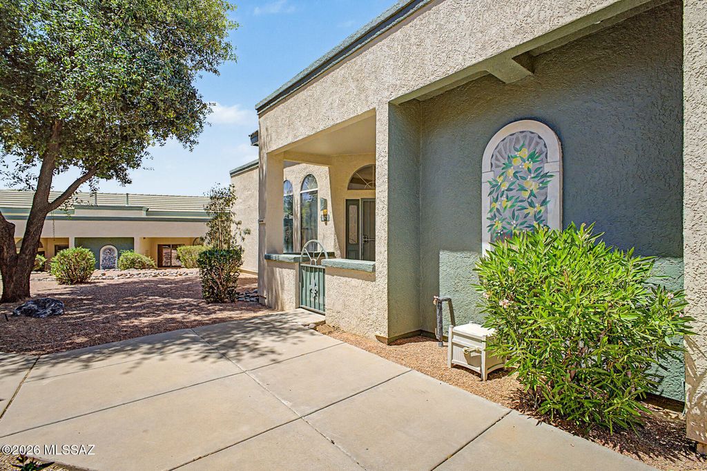 2423 W Via Di Silvio, Tucson, AZ 85741