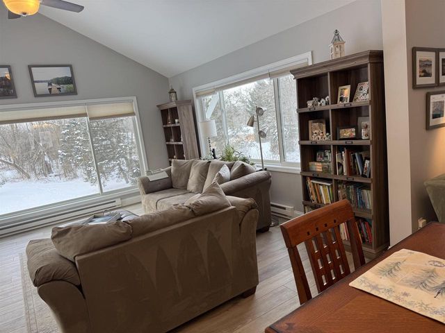 1270 McMahon Drive, Sun Prairie, WI 53590