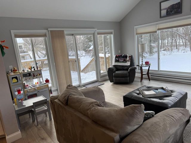 1270 McMahon Drive, Sun Prairie, WI 53590