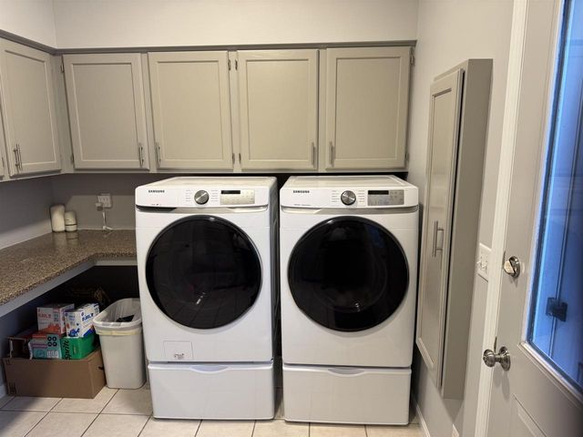 1270 McMahon Drive, Sun Prairie, WI 53590