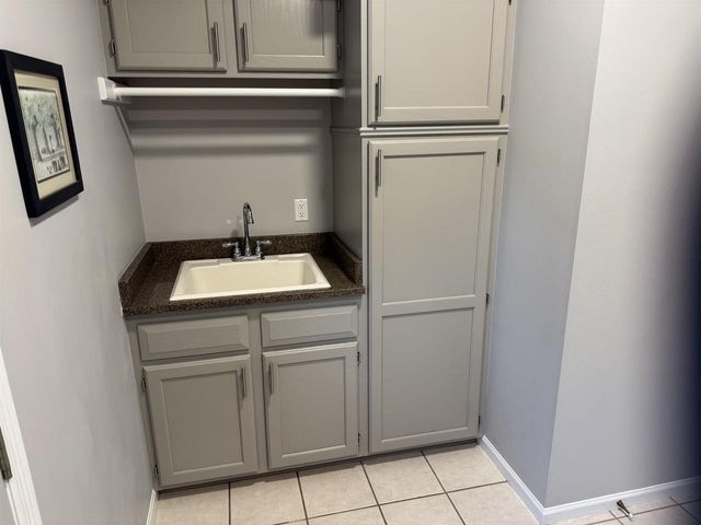 1270 McMahon Drive, Sun Prairie, WI 53590